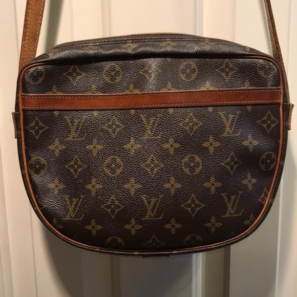 Louis Vuitton Jeune Fille Crossbody - Picture 12 of 17